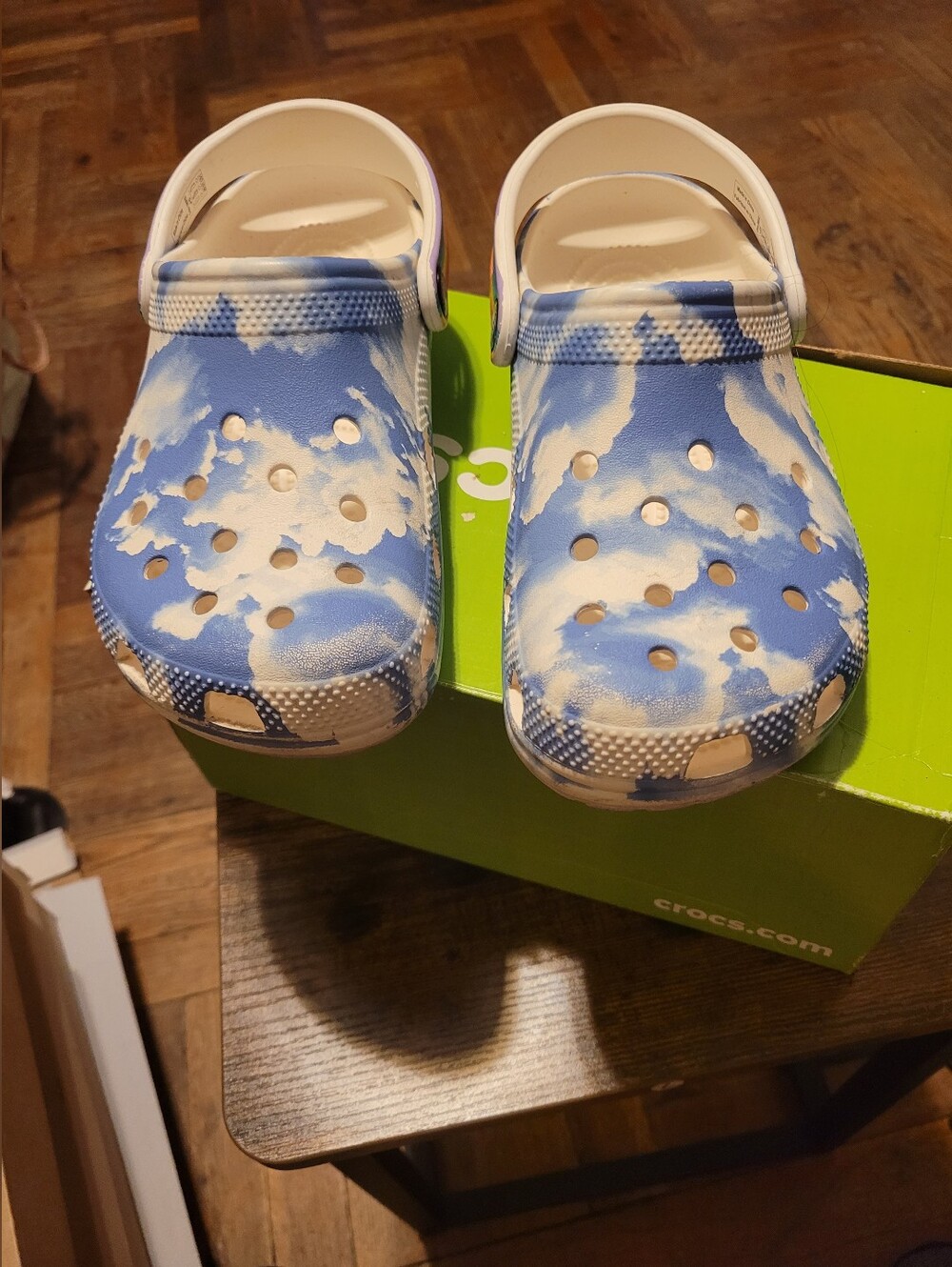 CROCS Cloud Style Clogs in Blue and White